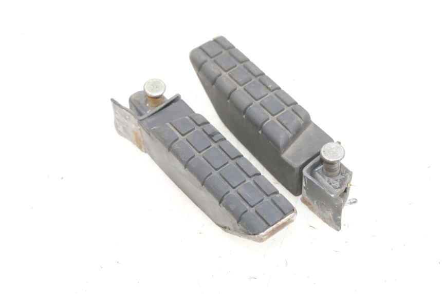 photo de PAIRE CALE PIED ARRIERE MBK FLIPPER 115 (2013 - 2017) - Vue d’ensemble