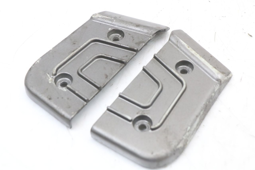 photo de PAIRE CALE PIED ARRIERE TNT MOTOR GRIDO 2T 50 (2010 - 2019) - Autre angle de vue