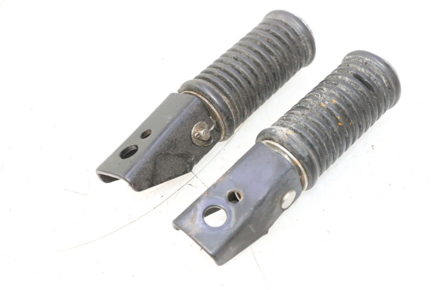 photo de PAIRE CALE PIED ARRIERE KEEWAY HURRICANE 50 (2006 - 2019) - Points de fixation
