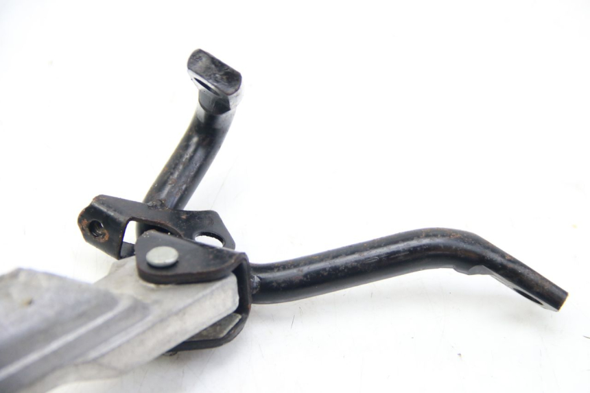 photo de PAIRE CALE PIED ARRIERE REVATTO IMPERATOR 125 (2007 - 2015) - État de surface