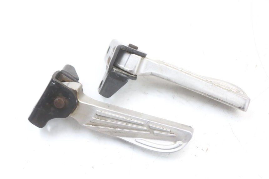 photo de PAIRE CALE PIED ARRIERE SYM JET 14 4T 50 (2018 - 2022) - Détail de la pièce