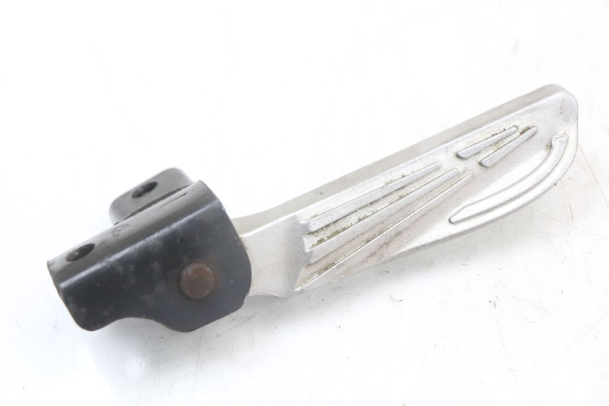 photo de PAIRE CALE PIED ARRIERE SYM JET 14 4T 50 (2018 - 2022) - Gros plan technique