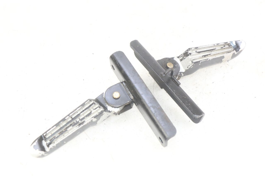 photo de PAIRE CALE PIED ARRIERE SYM JET SPORT XR 50 (2006 - 2015) - Vue principale