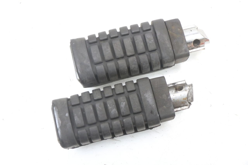 photo de PAIRE CALE PIED ARRIERE JINLUN JL HIGHLANDER 125 (2007 - 2015) - Détail de la pièce