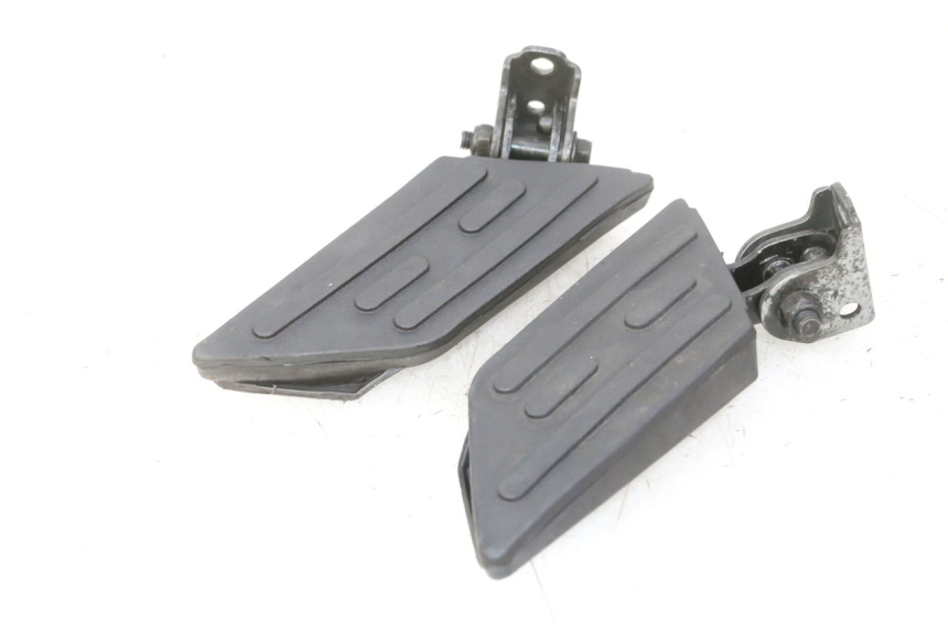 photo de PAIRE CALE PIED ARRIERE PEUGEOT KISBEE 2T 50 (2010 - 2017) - Vue principale