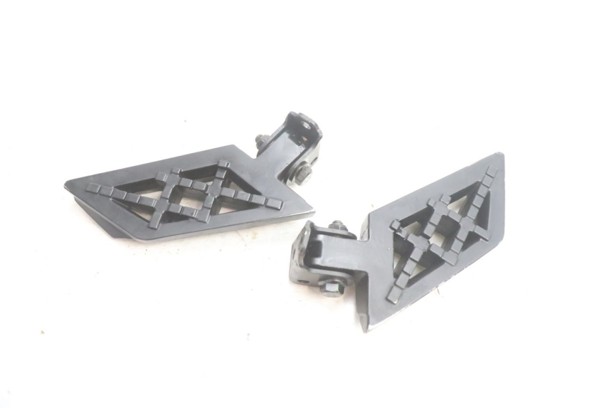 photo de PAIRE CALE PIED ARRIERE PEUGEOT KISBEE 4T 50 (2018 - 2022) - Vue produit