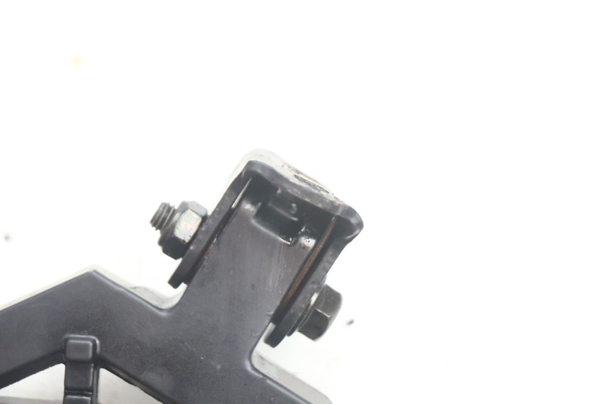 photo de PAIRE CALE PIED ARRIERE PEUGEOT KISBEE 4T 50 (2018 - 2022) - Détails caractéristiques