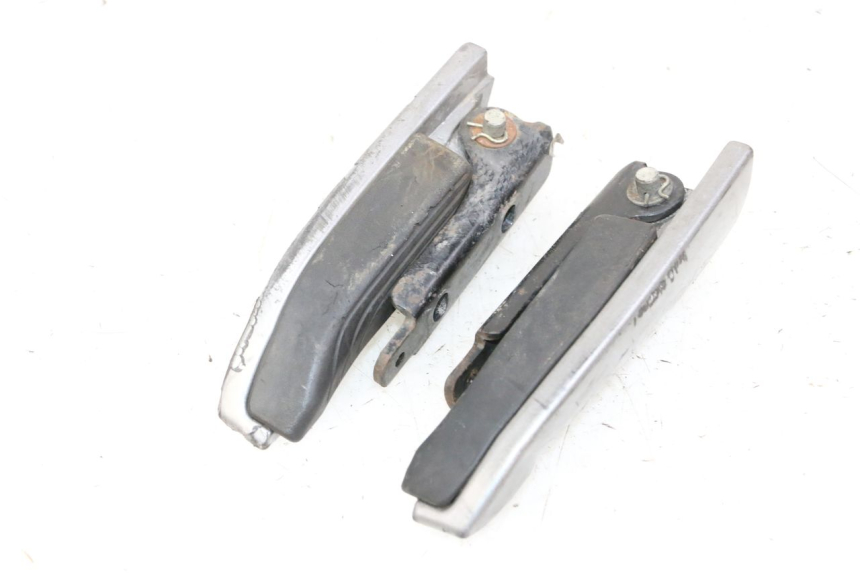 photo de PAIRE CALE PIED ARRIERE PIAGGIO MP3 500 (2014 - 2017) - État de surface