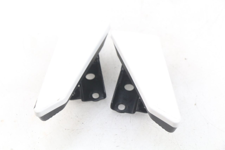 photo de PAIRE CALE PIED ARRIERE MBK MW TRYPTIK 125 (2017 - 2022) - Vue d’ensemble