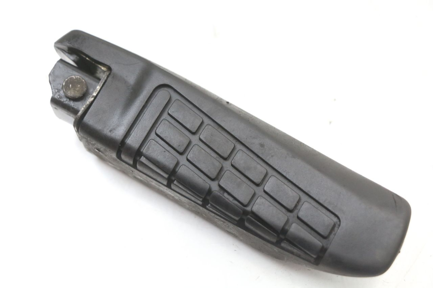 photo de PAIRE CALE PIED ARRIERE MBK MW TRYPTIK 125 (2014 - 2016) - État de surface