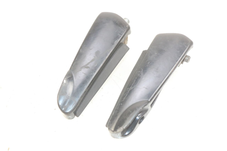 photo de PAIRE CALE PIED ARRIERE GILERA NEXUS 125 (2007 - 2009) - Autre angle de vue