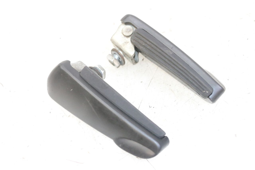 photo de PAIRE CALE PIED ARRIERE GILERA NEXUS 125 (2009 - 2013) - Vue d’ensemble