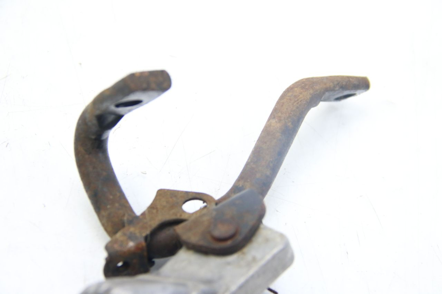 photo de PAIRE CALE PIED ARRIERE SELECT UP OCTALIS 125 (2007 - 2012) - Détail de la pièce