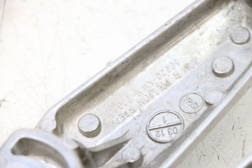 photo de PAIRE CALE PIED ARRIERE HONDA PCX (JF57/JF64) 125 (2014 - 2018) - Points de fixation