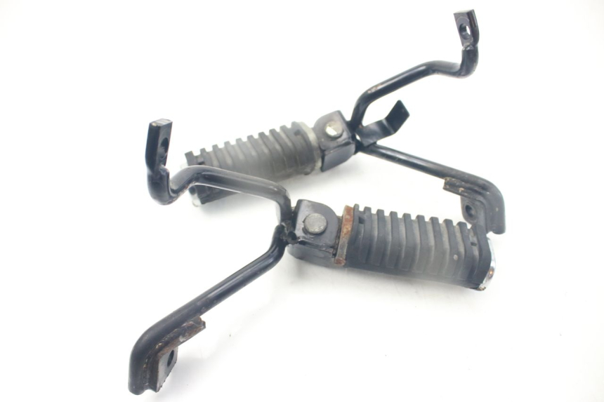 photo de PAIRE CALE PIED ARRIERE KYMCO PEOPLE 250 (2004 - 2008) - Vue d’ensemble