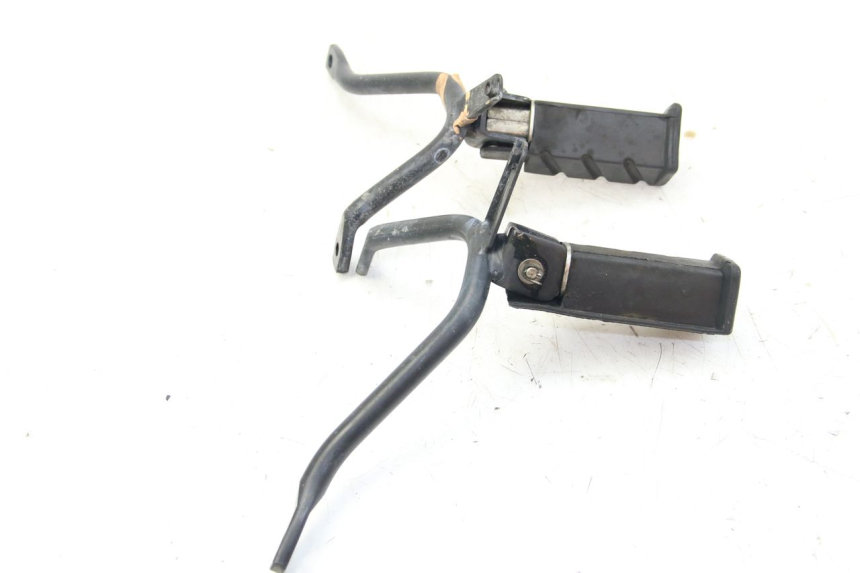 photo de PAIRE CALE PIED ARRIERE HONDA PES PS I 125 (2006 - 2012) - Zoom état d’usage