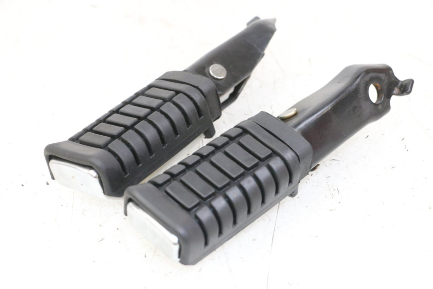 photo de PAIRE CALE PIED ARRIERE REGAL RAPTOR RAXTER 2 125 (2007 - 2015) - Vue principale