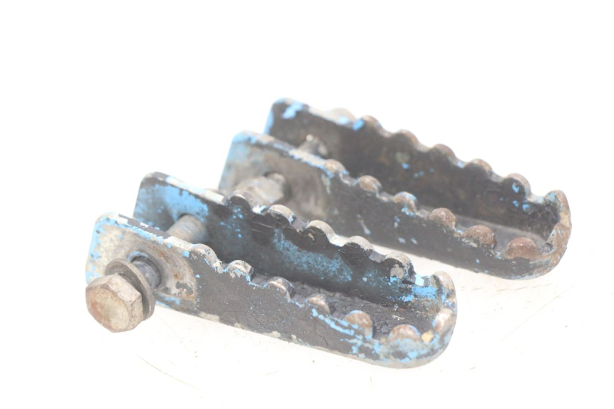 photo de PAIRE CALE PIED ARRIERE DERBI SENDA 50 (2003 - 2005) - Détail de la pièce