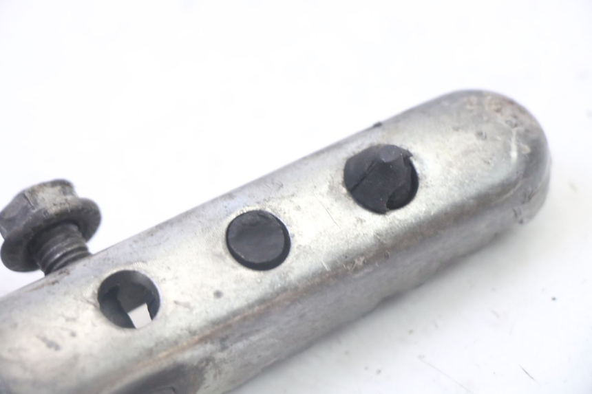 photo de PAIRE CALE PIED ARRIERE DERBI SENDA SM DRD 50 (2008 - 2013) - Points de fixation