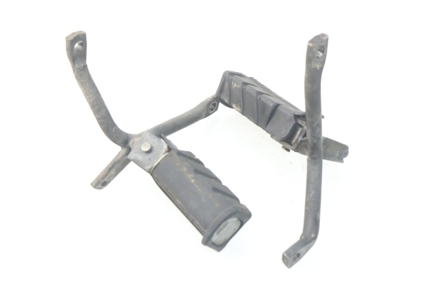 photo de PAIRE CALE PIED ARRIERE HONDA SES DYLAN 125 (2002 - 2006) - Vue d’ensemble