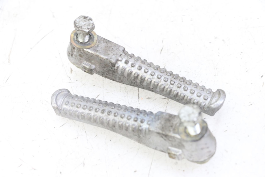 photo de PAIRE CALE PIED ARRIERE PEUGEOT SPEEDFIGHT 2 LC 50 (2000 - 2009) - Vue principale