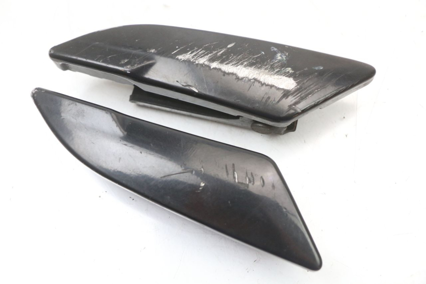 photo de PAIRE CALE PIED ARRIERE APRILIA SR 2T 50 (2018 - 2022) - Vue principale