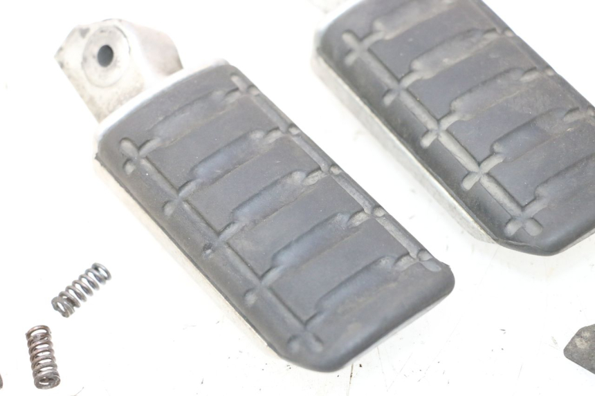photo de PAIRE CALE PIED ARRIERE HONDA ST PAN EUROPEAN 1100 (1990 - 2002) - Pièce contrôlée