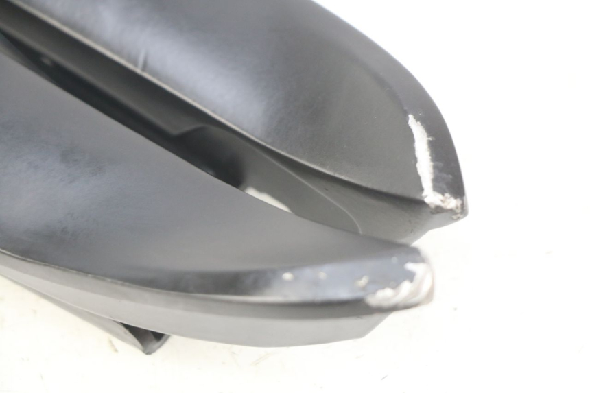 photo de PAIRE CALE PIED ARRIERE APRILIA SXR 50 (2021 - 2023) - Autre angle de vue