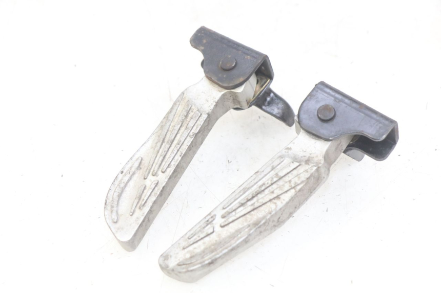 photo de PAIRE CALE PIED ARRIERE SYM SYMPHONY 125 (2009 - 2015) - Vue principale