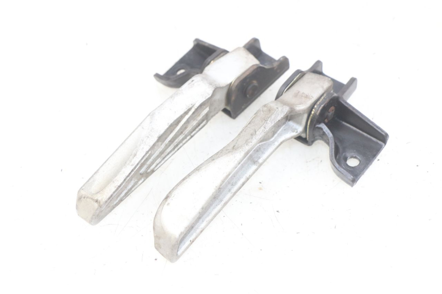 photo de PAIRE CALE PIED ARRIERE SYM SYMPHONY 125 (2009 - 2015) - Vue d’ensemble