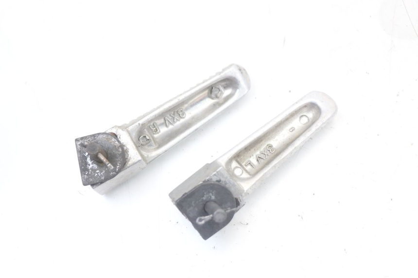 photo de PAIRE CALE PIED ARRIERE YAMAHA TDR DELTABOX 125 (1997 - 2003) - Autre angle de vue
