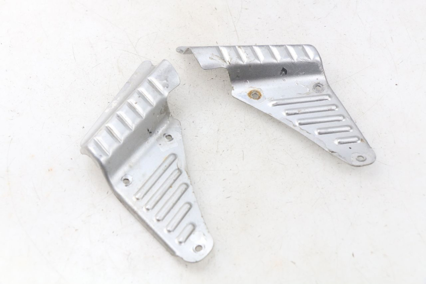 photo de PAIRE CALE PIED ARRIERE BAOTIAN TRAVEL SPIRIT 50 (2010 - 2012) - Vue principale