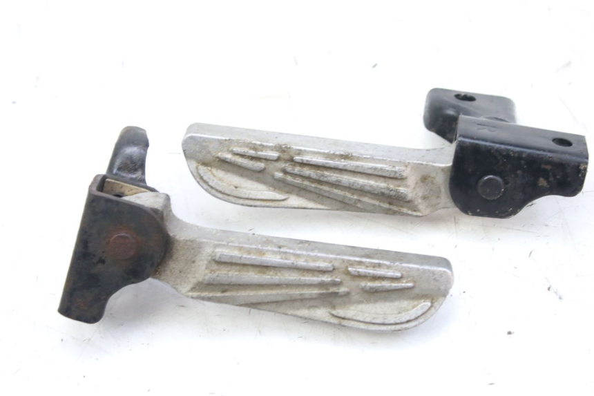 photo de PAIRE CALE PIED ARRIERE PEUGEOT TWEET 4T 50 (2010 - 2014) - Vue principale