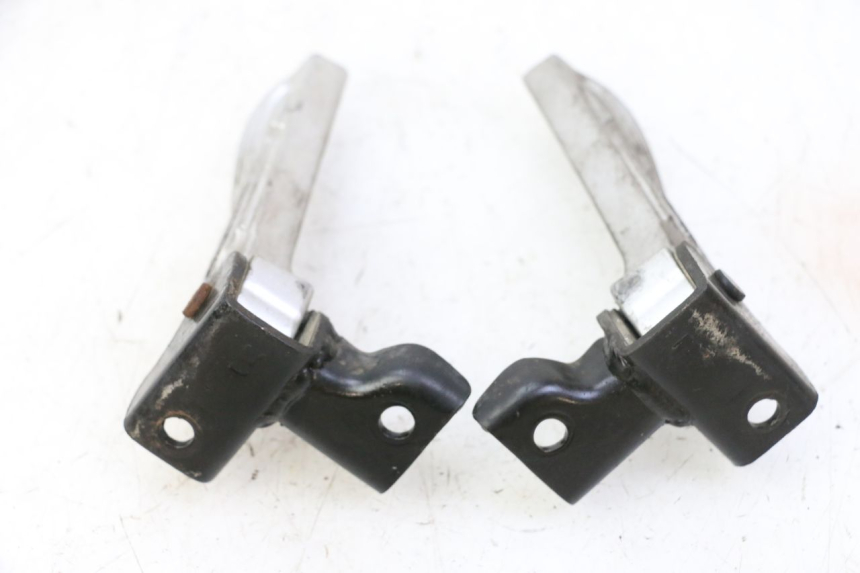 photo de PAIRE CALE PIED ARRIERE PEUGEOT TWEET 4T 50 (2018 - 2022) - Détail de la pièce