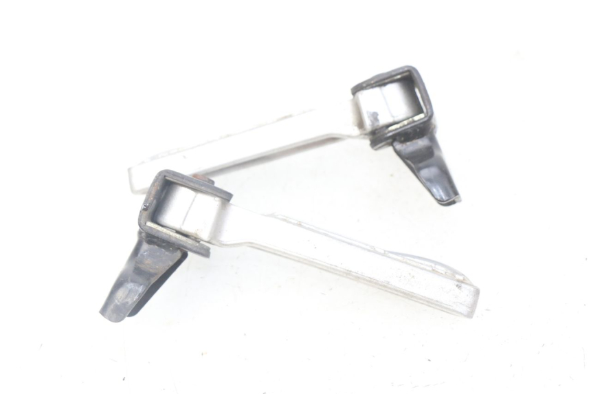 photo de PAIRE CALE PIED ARRIERE PEUGEOT TWEET ACTIVE 4T 50 (2018 - 2022) - Gros plan technique