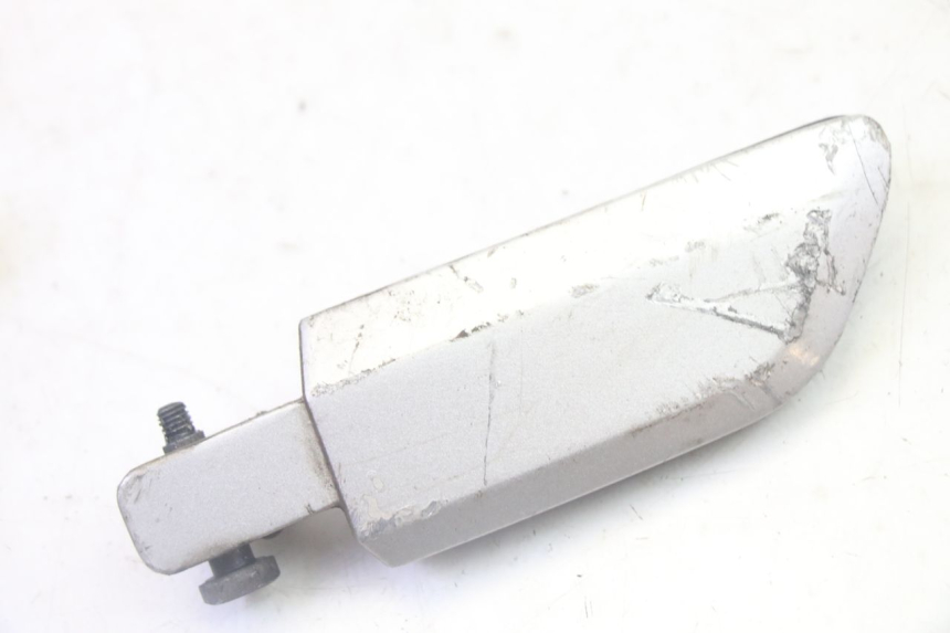 photo de PAIRE CALE PIED ARRIERE YAMAHA X-CITY XCITY 125 (2007 - 2013) - Points de fixation