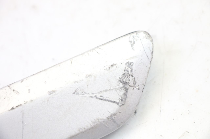 photo de PAIRE CALE PIED ARRIERE YAMAHA X-CITY XCITY 125 (2007 - 2013) - État de surface