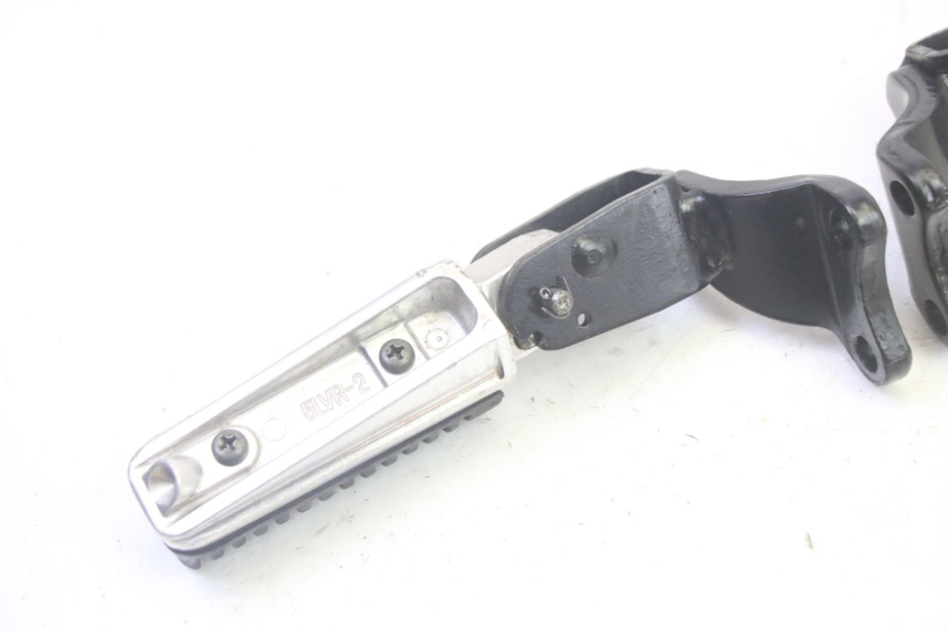 photo de PAIRE CALE PIED ARRIERE YAMAHA XMAX X-MAX 125 (2006 - 2009) - Vue produit