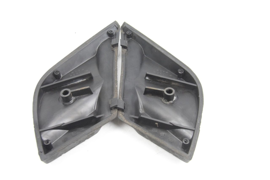 photo de PAIRE CALE PIED ARRIERE PIAGGIO X9 EVOLUTION 125 (2003 - 2007) - Autre angle de vue