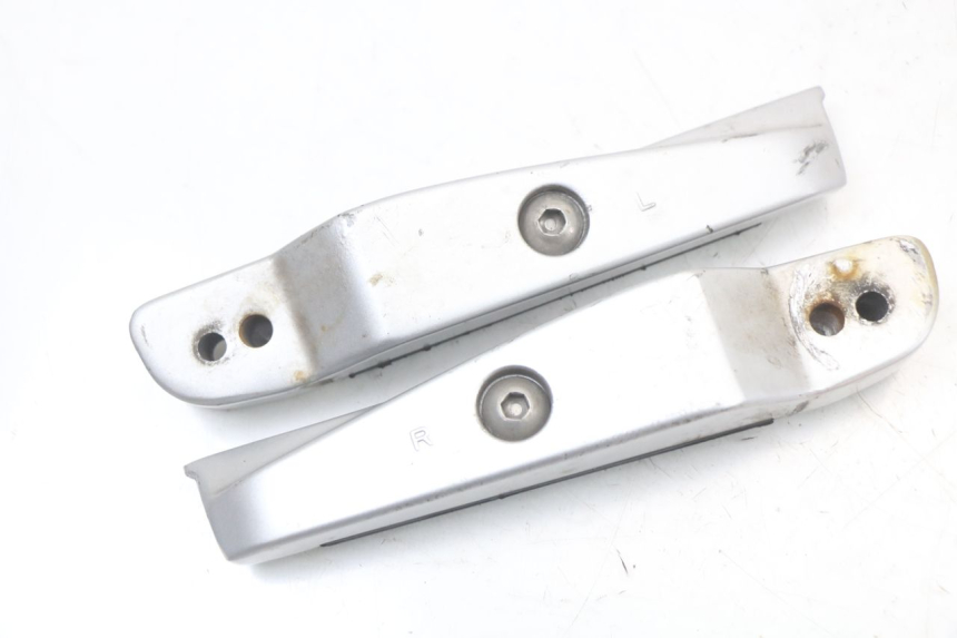 photo de PAIRE CALE PIED ARRIERE KYMCO XCITING 250 (2006 - 2009) - Vue d’ensemble