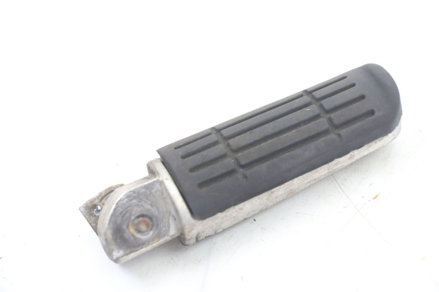 photo de PAIRE CALE PIED ARRIERE YAMAHA FZ6 FAZER S2 600 (2007 - 2011) - Autre angle de vue