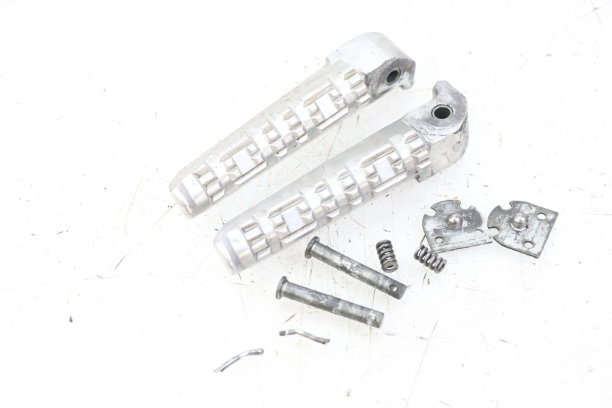 photo de PAIRE CALE PIED ARRIERE YAMAHA YP T-MAX TMAX 530 (2017 - 2020) - Vue principale