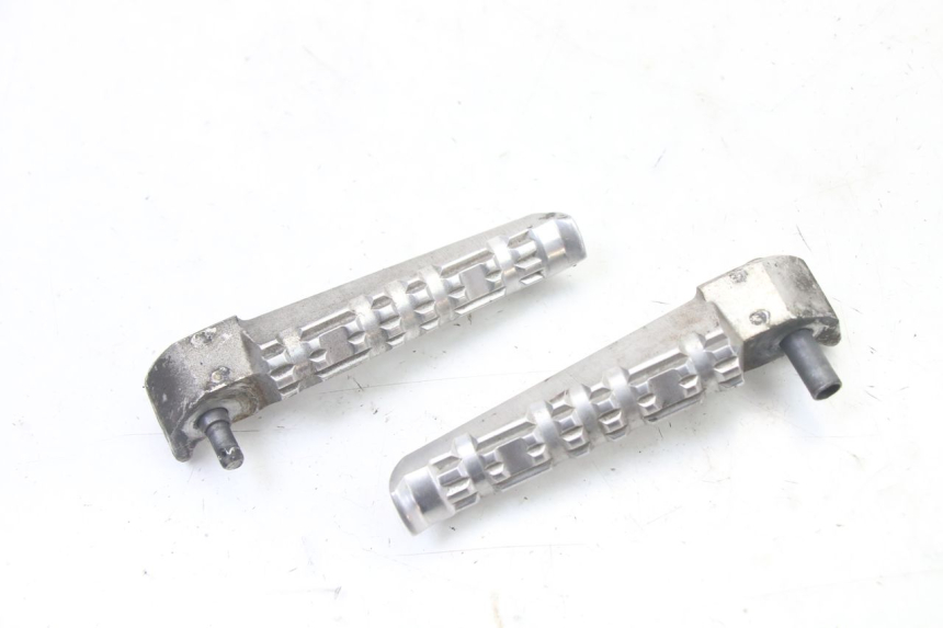 photo de PAIRE CALE PIED ARRIERE YAMAHA YP X-MAX XMAX 400 (2014 - 2017) - Détail de la pièce