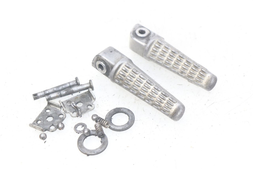 photo de PAIRE CALE PIED ARRIERE KAWASAKI Z S 750 (2003 - 2006) - Vue principale