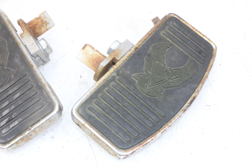 photo de PAIRE CALE PIED AVANT HYOSUNG GV AQUILA 125 (2000 - 2009) - Vue produit