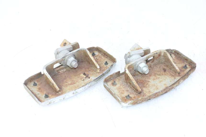 photo de PAIRE CALE PIED AVANT HYOSUNG GV AQUILA 125 (2000 - 2009) - Zoom état d’usage