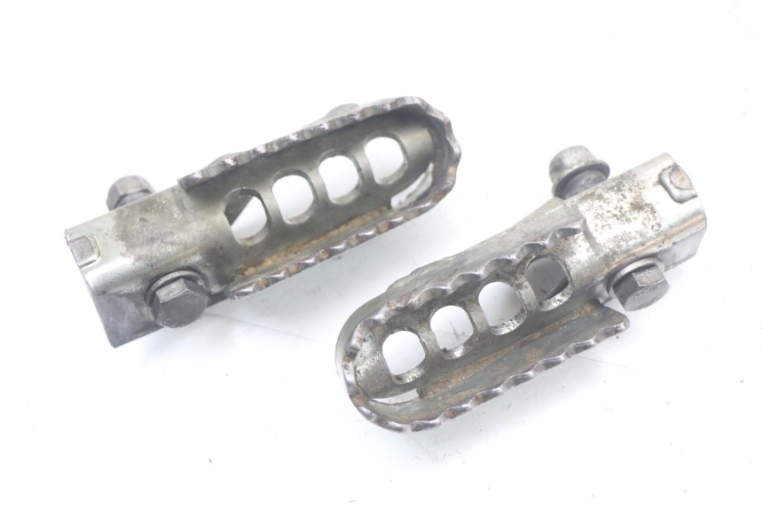 photo de PAIRE CALE PIED AVANT DERBI SENDA SM DRD X-TREME 50 (2011 - 2017) - Vue principale