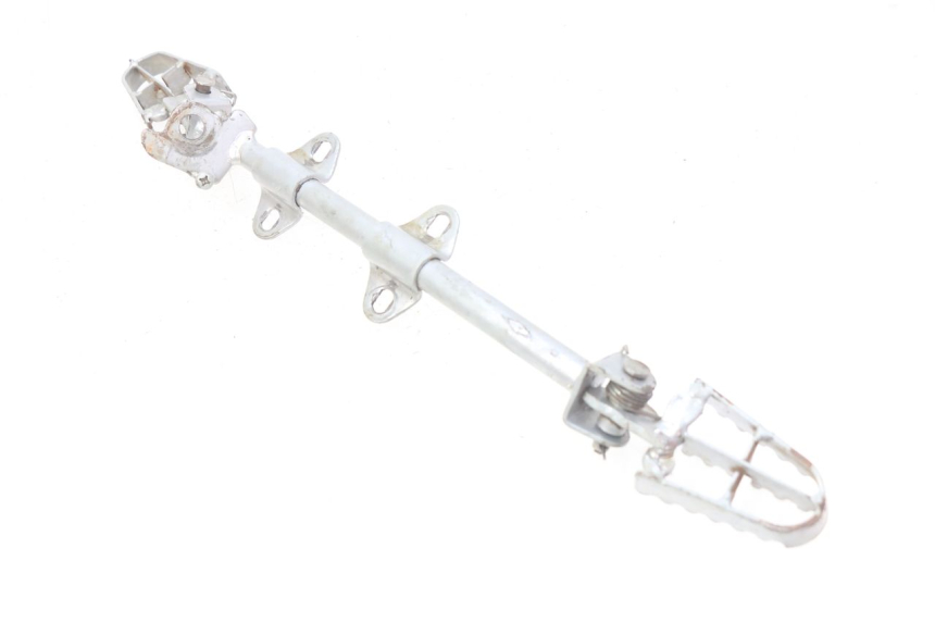 photo de PAIRE CALE PIED AVANT CCR DIRT BIKE 110 - Gros plan technique