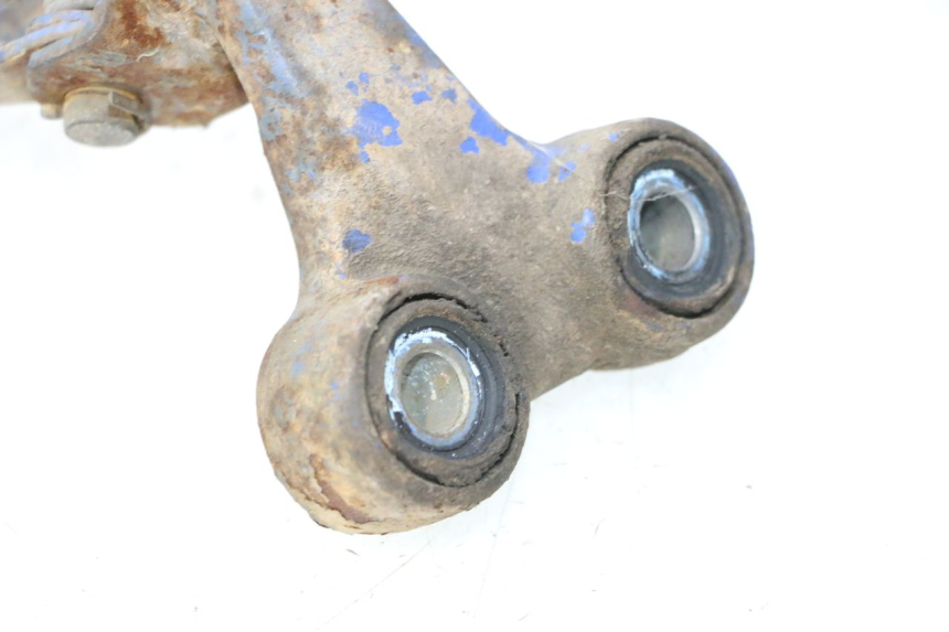photo de PAIRE CALE PIED AVANT SUZUKI DR S 600 (1985 - 1989) - Zoom état d’usage