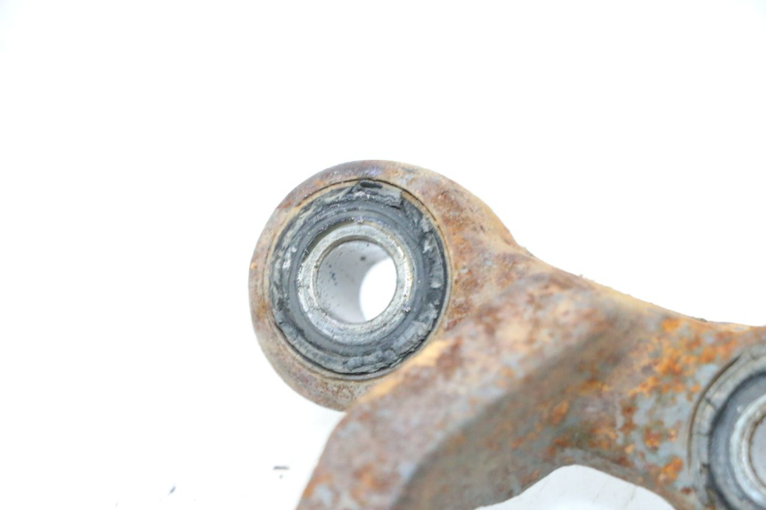 photo de PAIRE CALE PIED AVANT SUZUKI DR S 600 (1985 - 1989) - Marquages et références